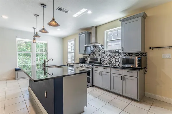 $3,750 | 1115 Douglas Drive, Cedar Hill, TX 75104