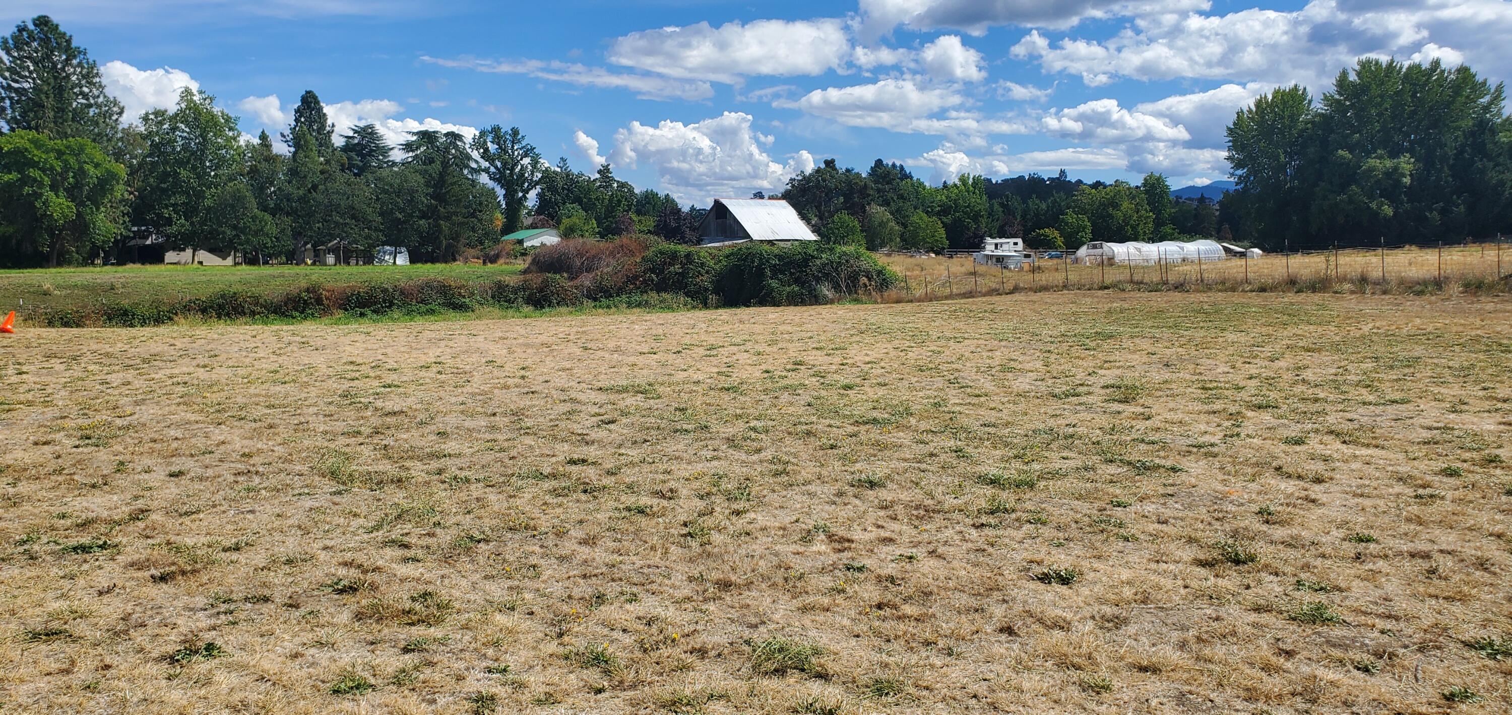2275 Hull Road Medford, OR 97501 - Photo 2 of 12 20230902_140537