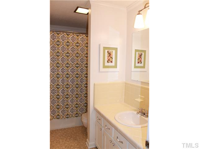 3519 Racine Street Durham, NC 27707 - Photo 19 of 24 Hall Bath