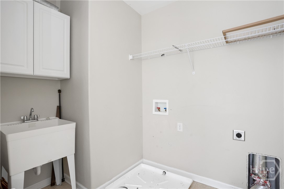 168 Magnolia Drive Pooler, GA 31322 - Photo 46 of 52 Walk-in laundry room