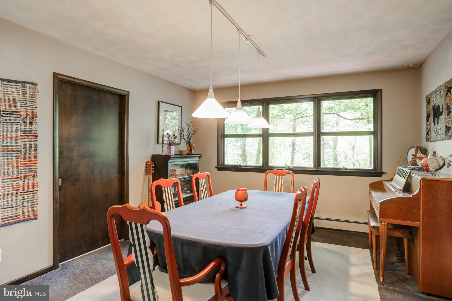 1155 Ridge Road Elizabethtown, PA 17022 - Photo 14 of 53 Dining room