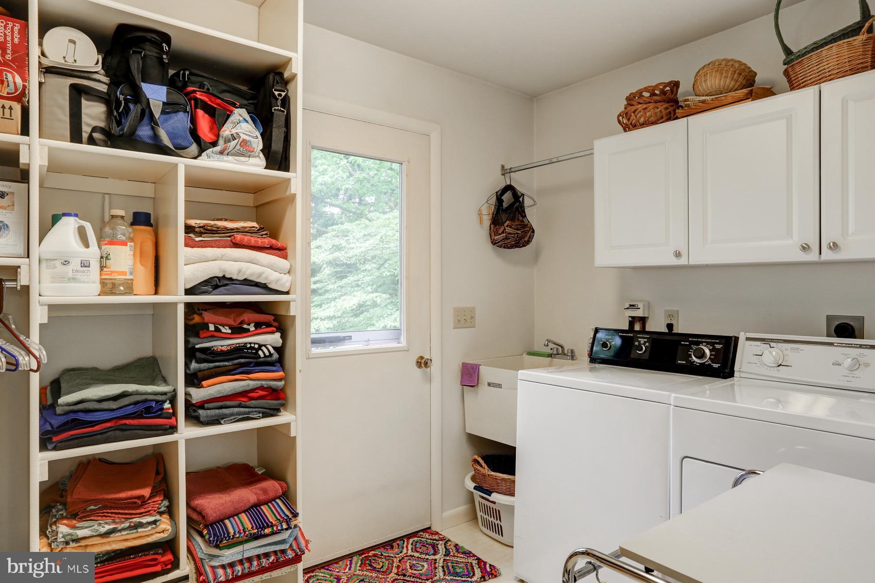 1155 Ridge Road Elizabethtown, PA 17022 - Photo 15 of 53 Mud/laundry room
