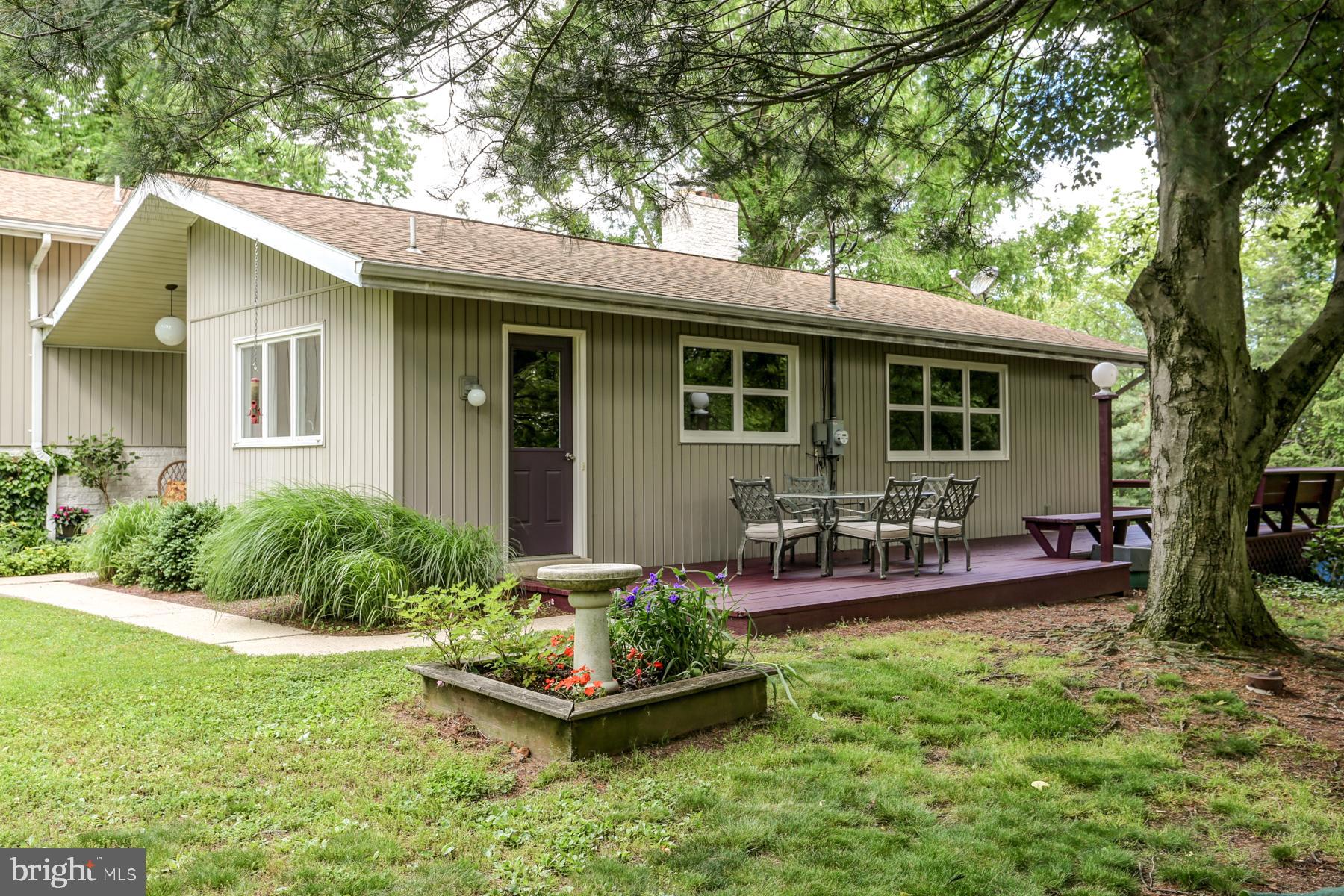 1155 Ridge Road Elizabethtown, PA 17022 - Photo 44 of 53 Deck