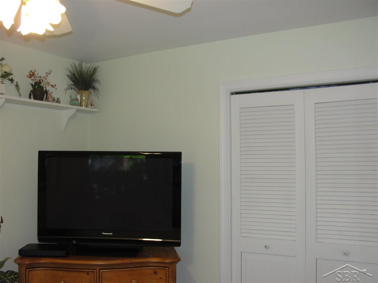 671 Stoneham Road Saginaw, MI 48638 - Photo 30 of 49 31311634-30.JPG