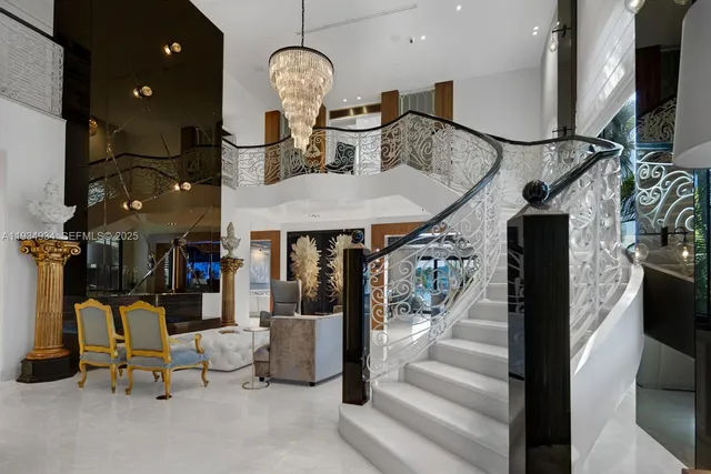 $18,900,000 | 176 South Hibiscus Drive, Miami Beach, FL 33139