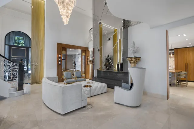 $18,900,000 | 176 South Hibiscus Drive, Miami Beach, FL 33139