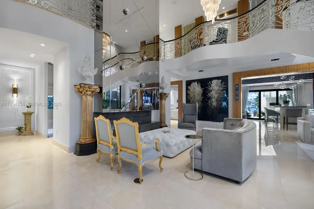 $18,900,000 | 176 South Hibiscus Drive, Miami Beach, FL 33139