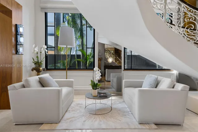 $18,900,000 | 176 South Hibiscus Drive, Miami Beach, FL 33139