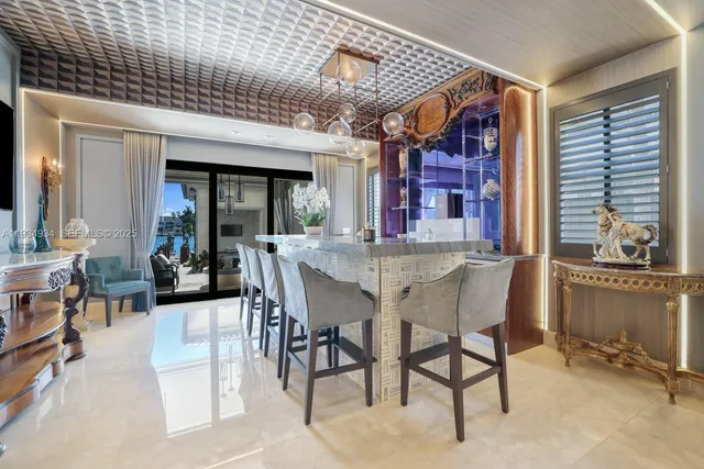 $18,900,000 | 176 South Hibiscus Drive, Miami Beach, FL 33139
