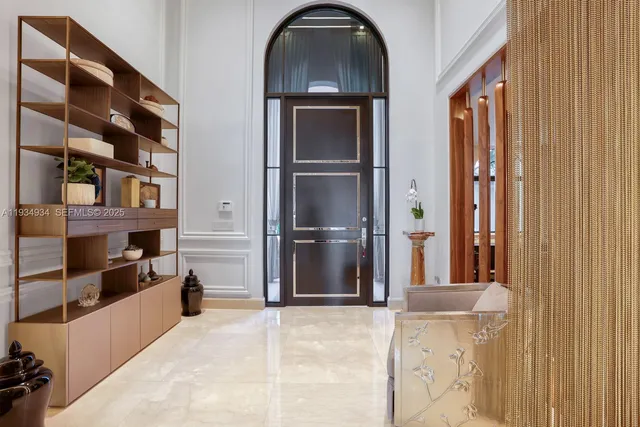 $18,900,000 | 176 South Hibiscus Drive, Miami Beach, FL 33139