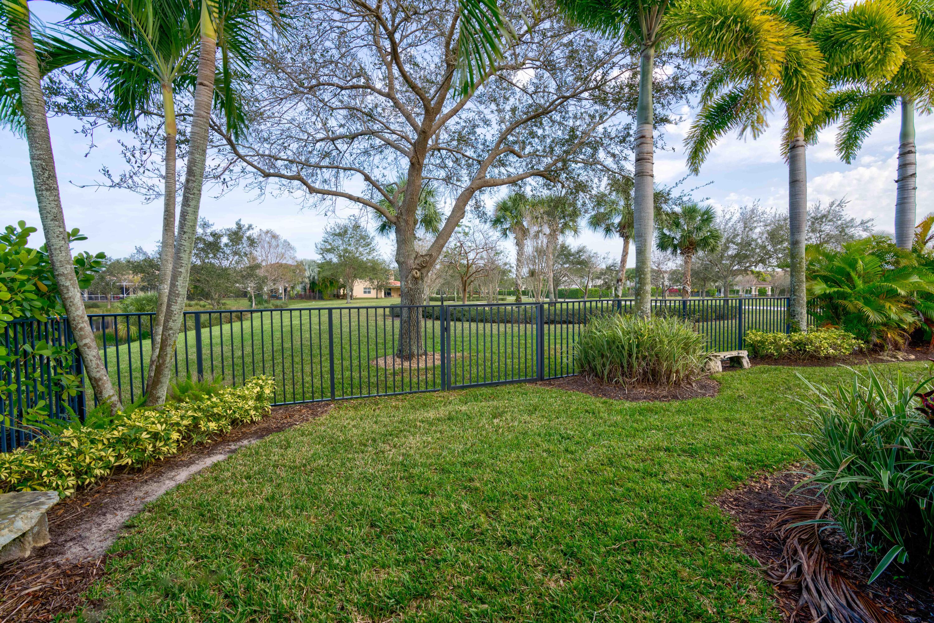 168 Umbrella Place Jupiter, FL 33458 - Photo 10 of 23 a view of a park