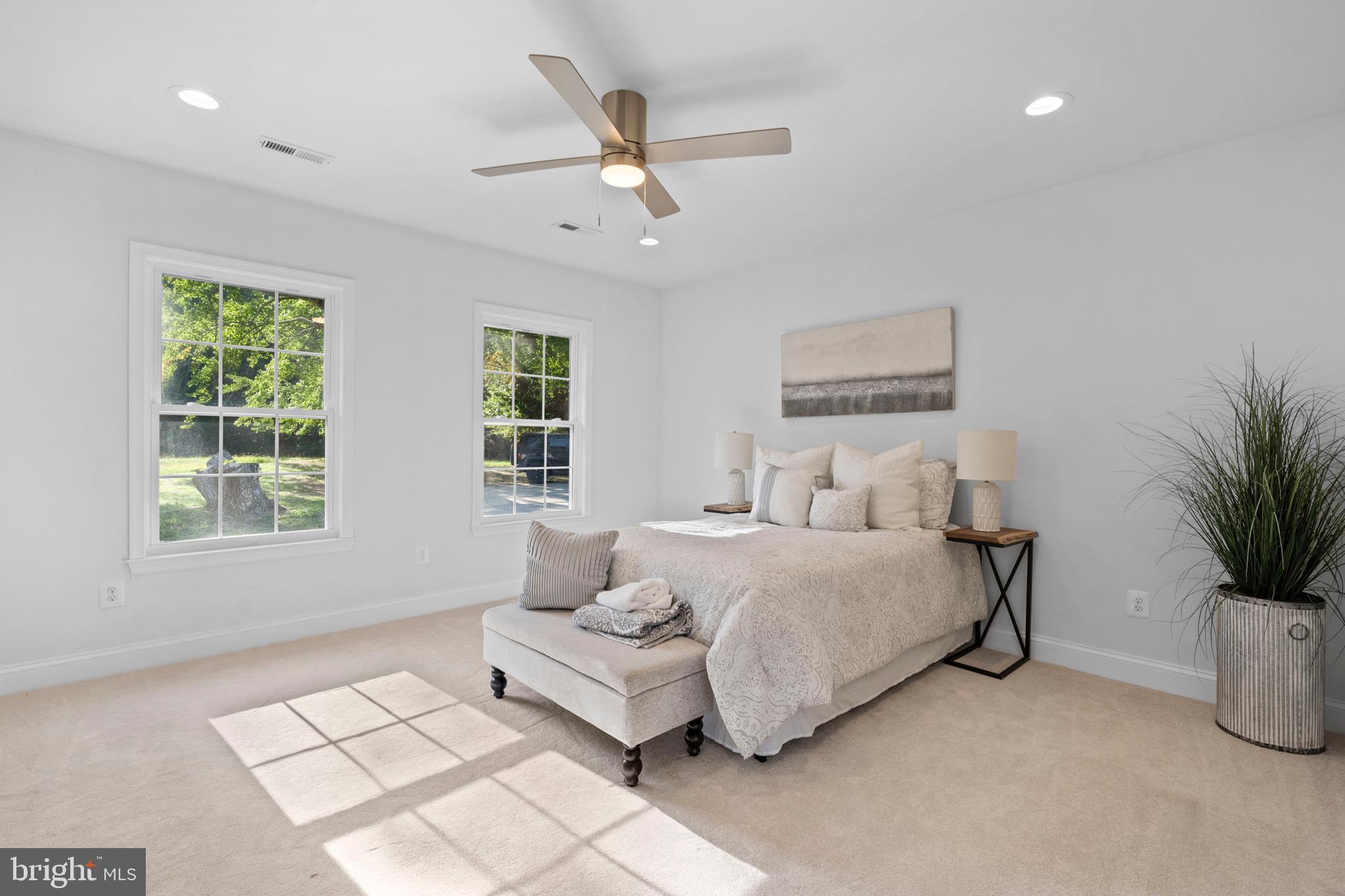 1610 Solomons Island Road Huntingtown, MD 20639 - Photo 17 of 34 Owner Suite