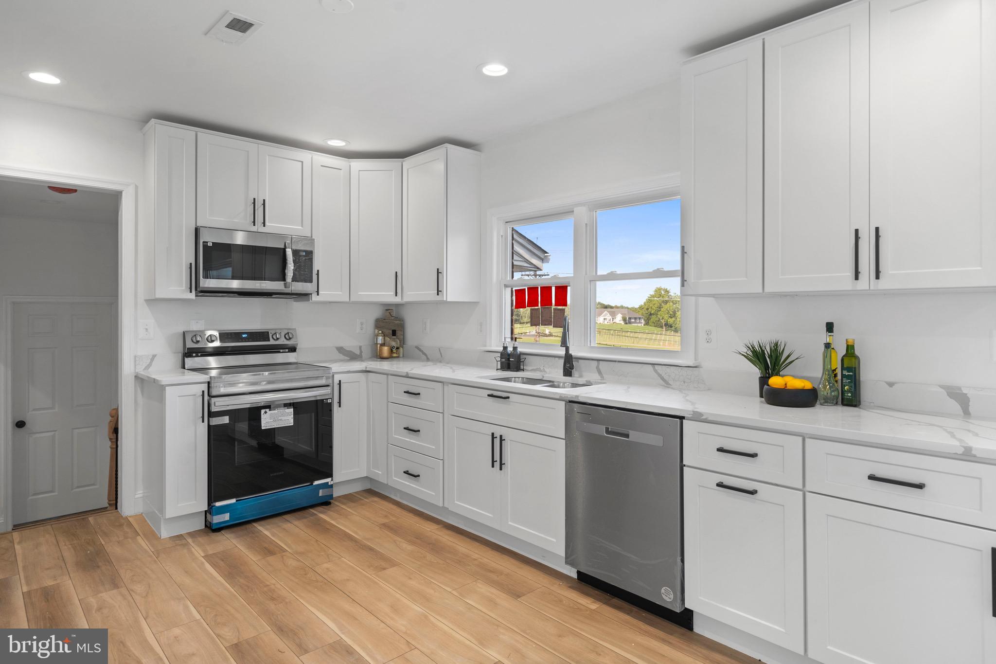 1610 Solomons Island Road Huntingtown, MD 20639 - Photo 8 of 34