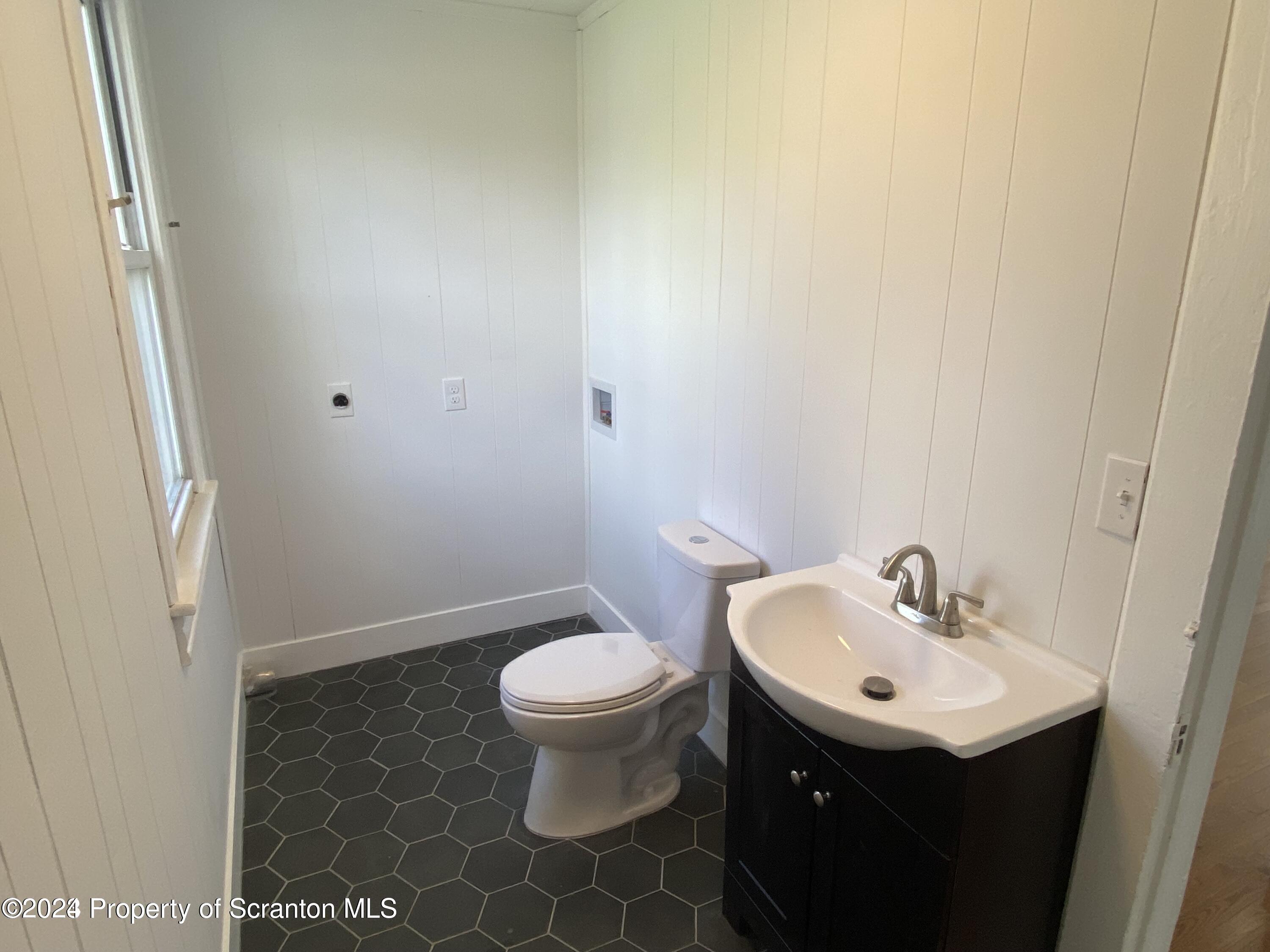 105 Willowbrook Road Clarks Summit, PA 18411 - Photo 13 of 22 Gallery Image 13