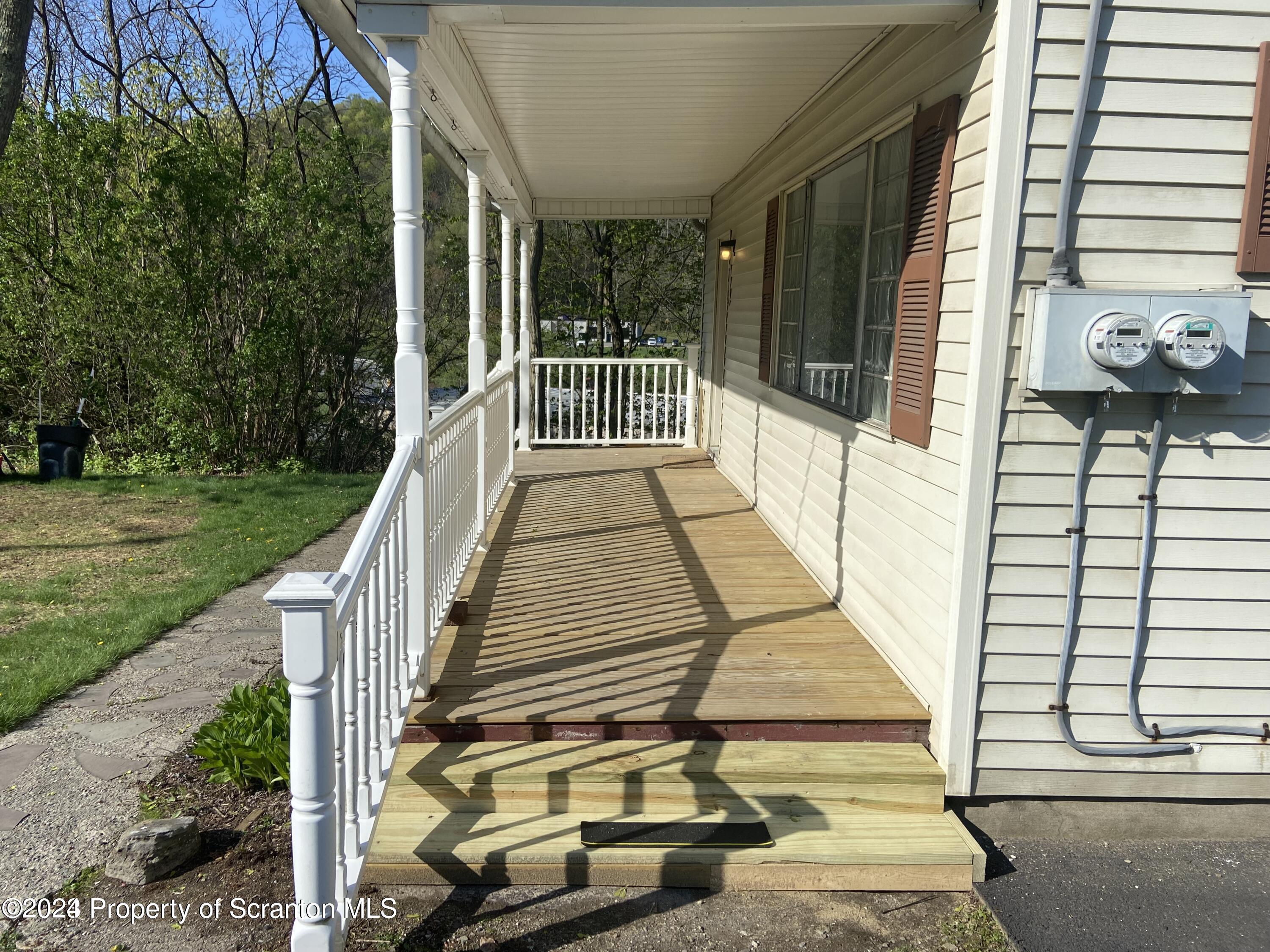 105 Willowbrook Road Clarks Summit, PA 18411 - Photo 4 of 22 Gallery Image 4