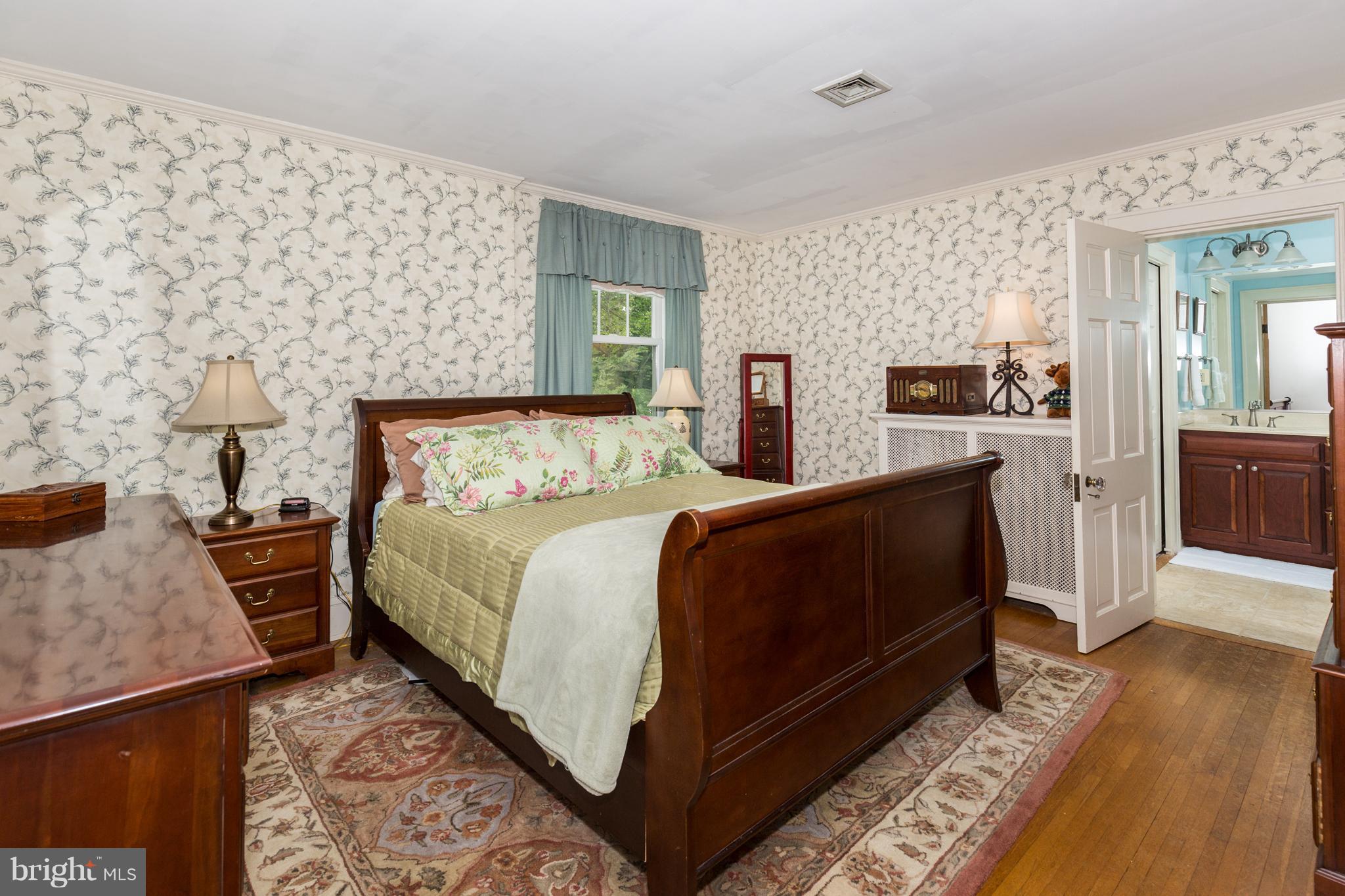 523 Washington Road Westminster, MD 21157 - Photo 15 of 30 Bedroom (Master)