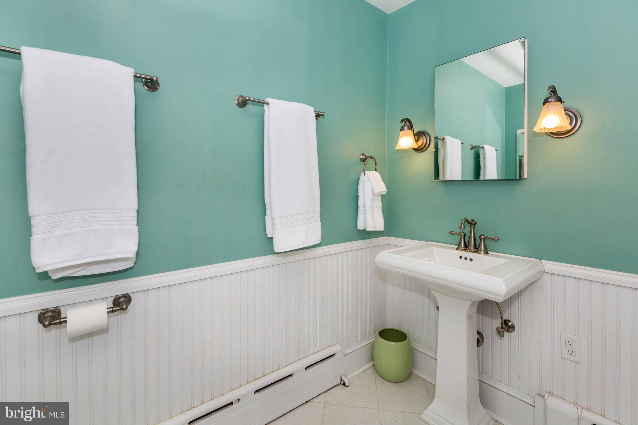 523 Washington Road Westminster, MD 21157 - Photo 21 of 30 Bath