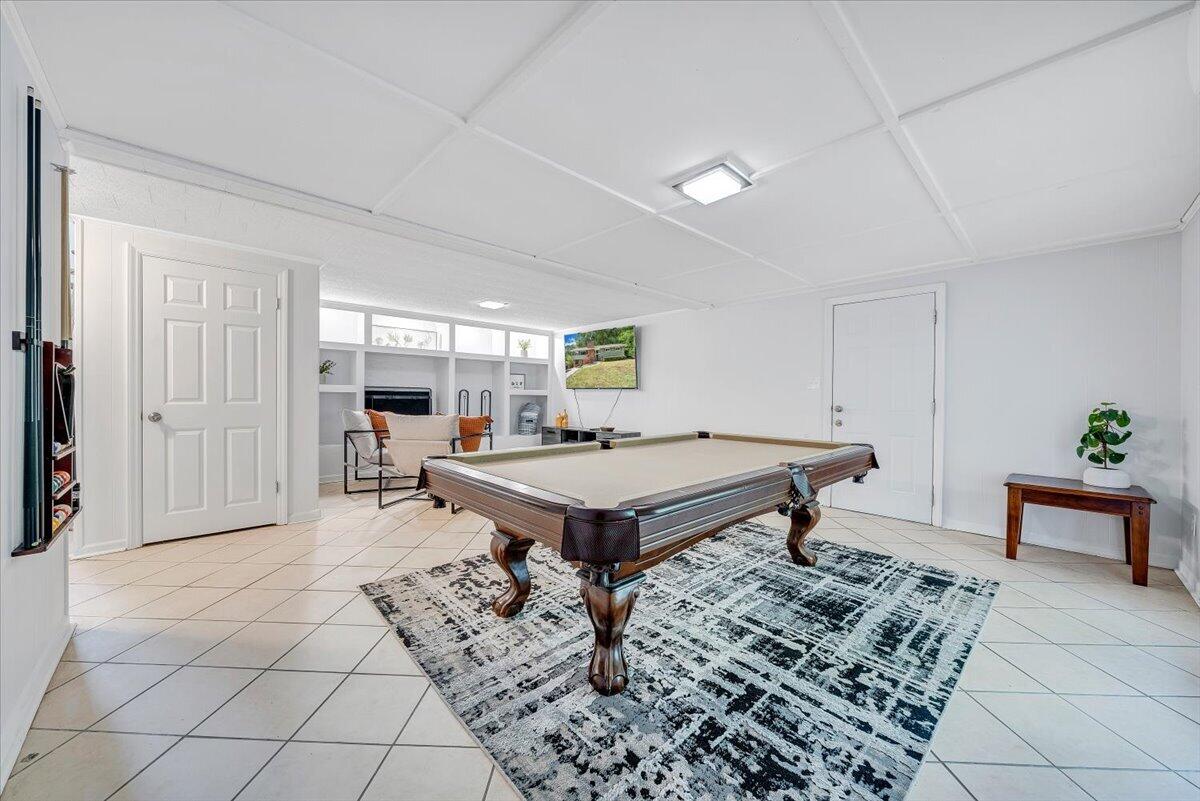 2801 Edgewood Street Southwest Roanoke, VA 24015 - Photo 23 of 60 37-MIB05583