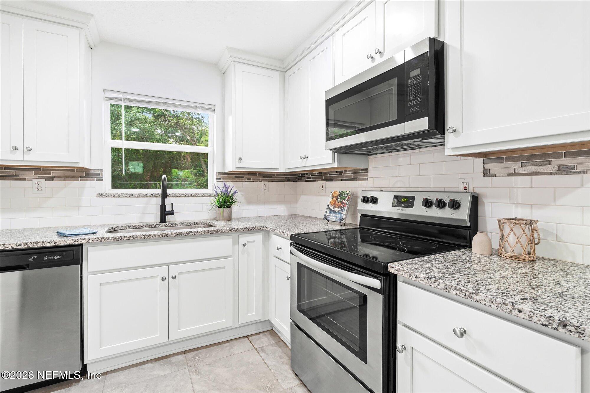 2901 Stonehurst Road East Jacksonville, FL 32277 - Photo 8 of 30 10-2901 Stonehurst Rd-10