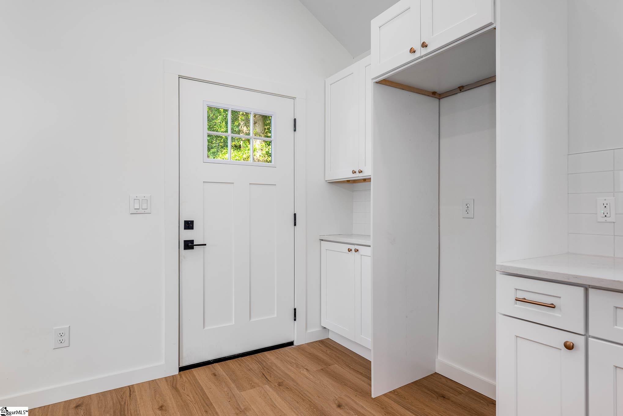 7419 Valley Falls Road Spartanburg, SC 29303 - Photo 9 of 22 Gallery Image 9