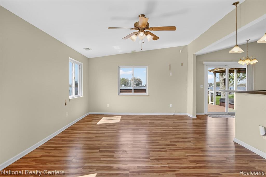 5810 Trombley Road Newport, MI 48166 - Photo 10 of 62 Gallery Image 10