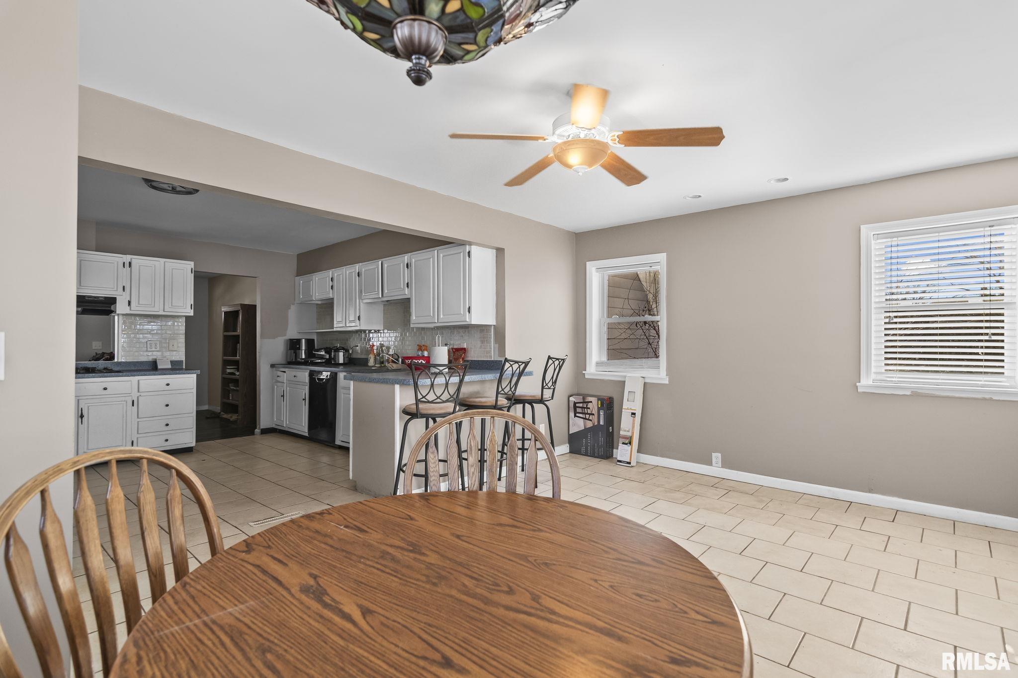 2101 Henley Road Springfield, IL 62702 - Photo 11 of 34