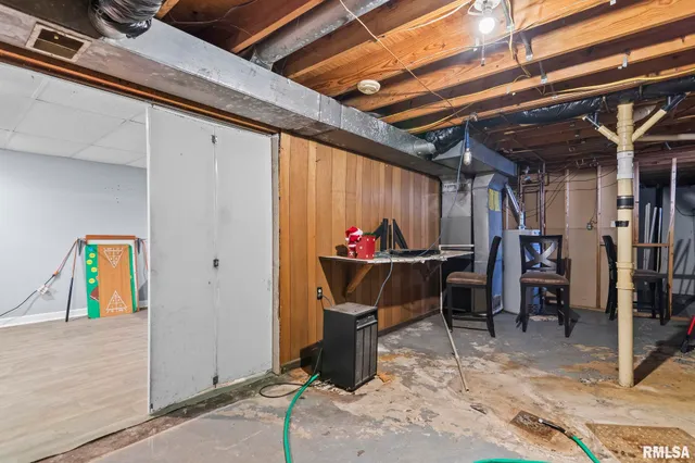 $145,000 | 2101 Henley Road, Springfield, IL 62702