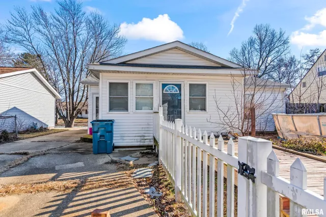 $145,000 | 2101 Henley Road, Springfield, IL 62702