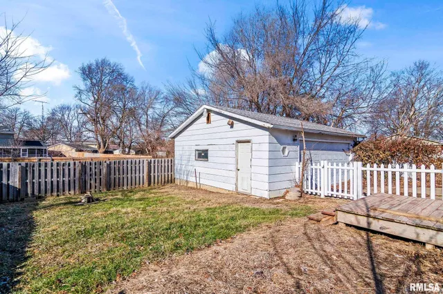 $145,000 | 2101 Henley Road, Springfield, IL 62702