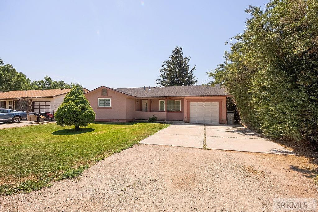 102 East Custer Street Aberdeen, ID 83210 - Photo 1 of 25 Main View