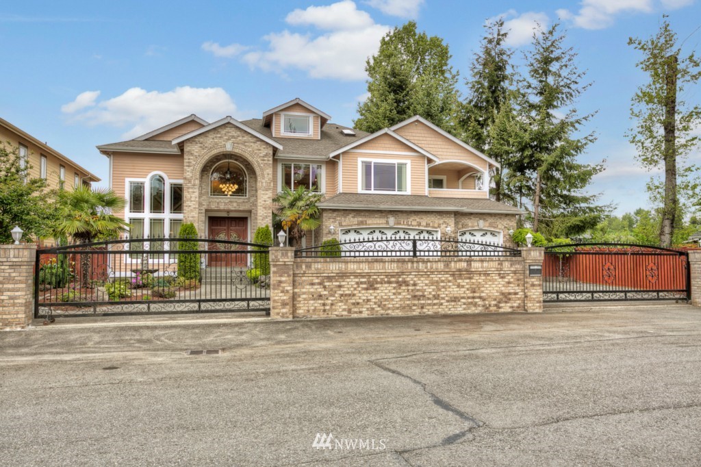 12403 155th Avenue Southeast Renton, WA 98059 - Photo 1 of 24 Gallery Image 1