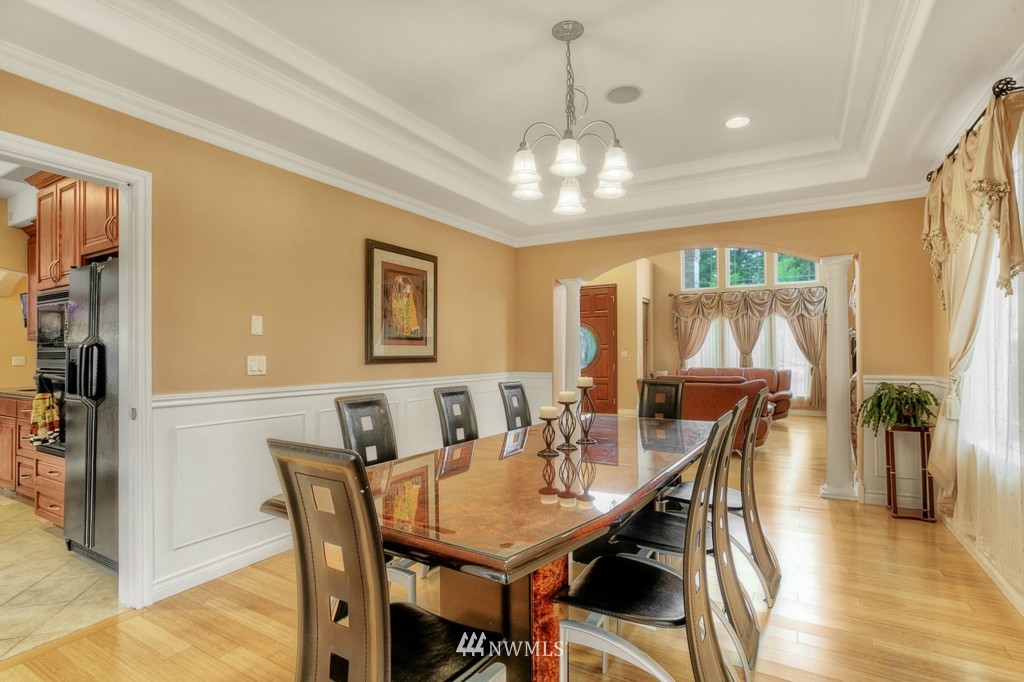 12403 155th Avenue Southeast Renton, WA 98059 - Photo 13 of 24 Gallery Image 13