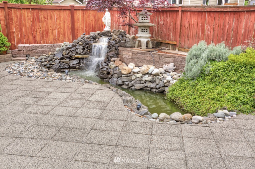 12403 155th Avenue Southeast Renton, WA 98059 - Photo 24 of 24 Gallery Image 24