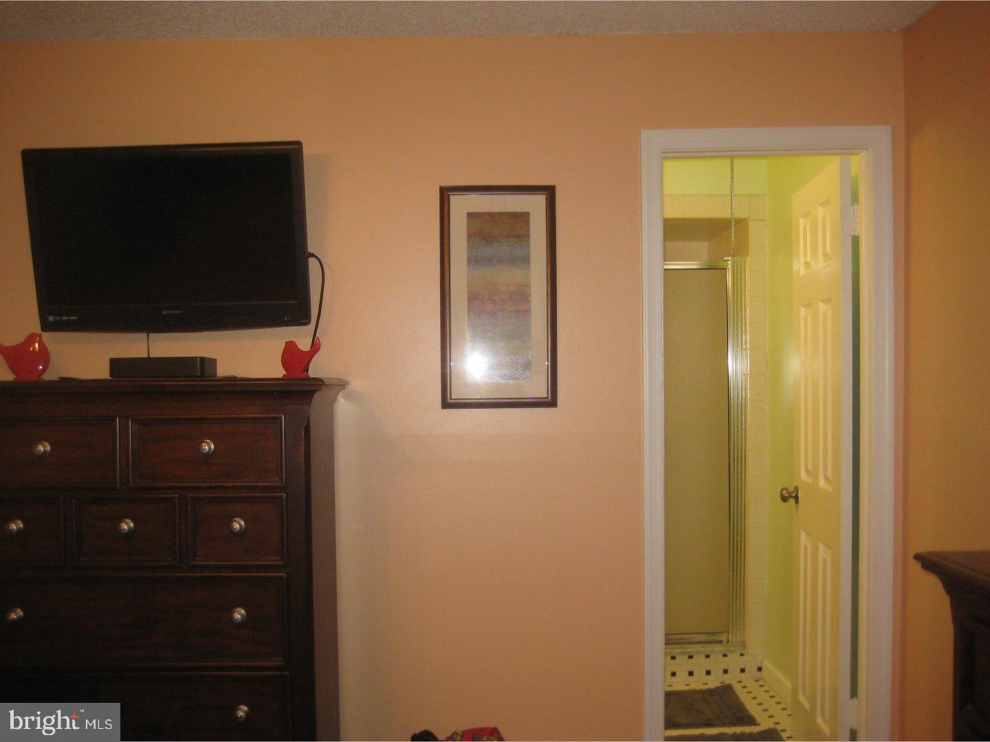 9154 Ryerson Road Philadelphia, PA 19114 - Photo 14 of 25 Bedroom - Main