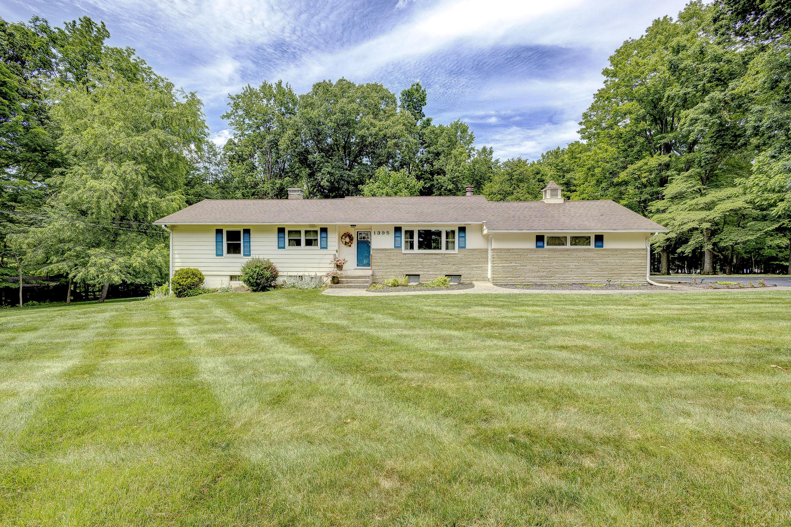 1395 New Gambier Road Mount Vernon, OH 43050 - Photo 1 of 43