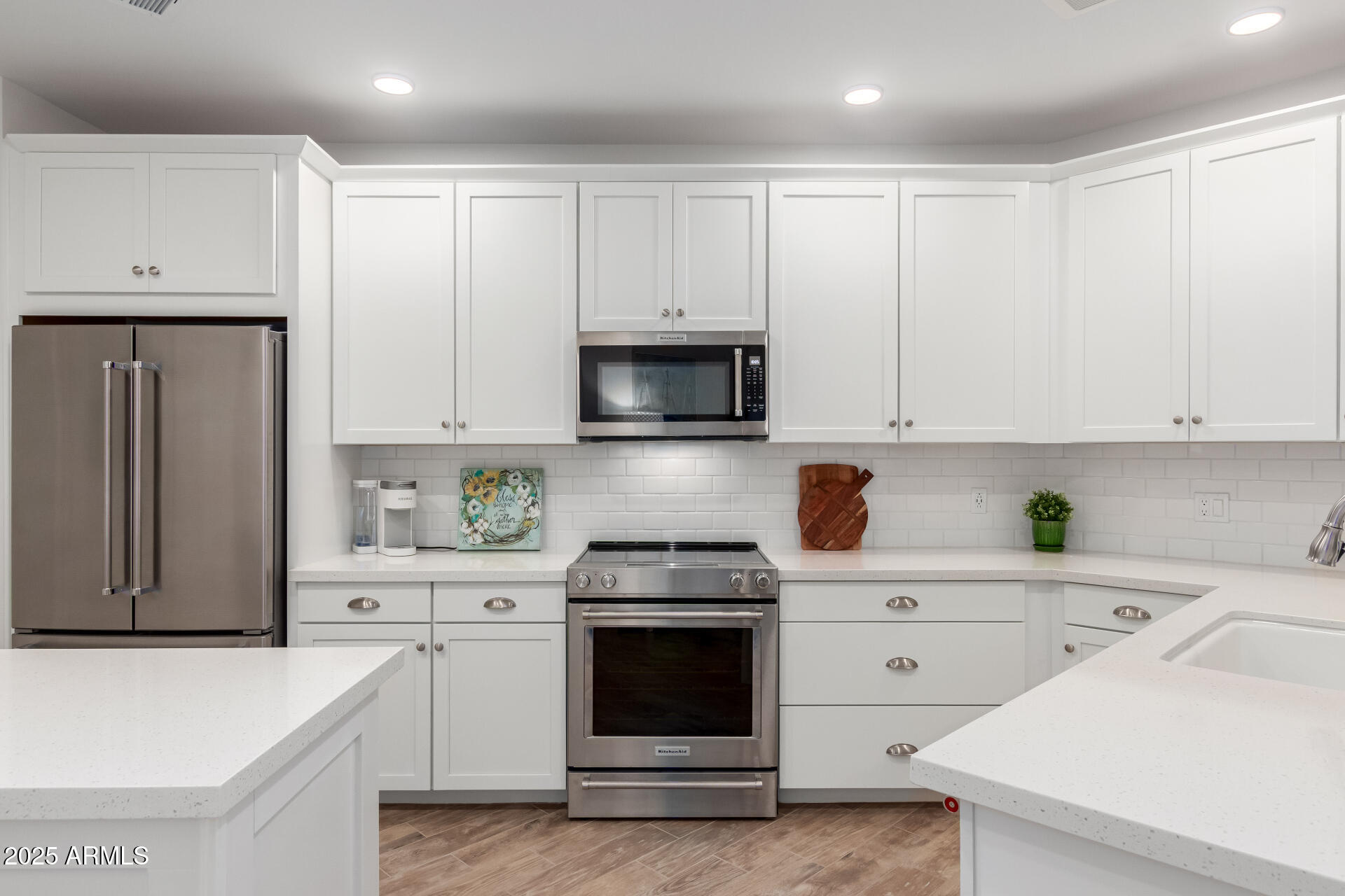 2511 West Queen Creek Road, Unit 174 Chandler, AZ 85248 - Photo 2 of 49 Kitchen