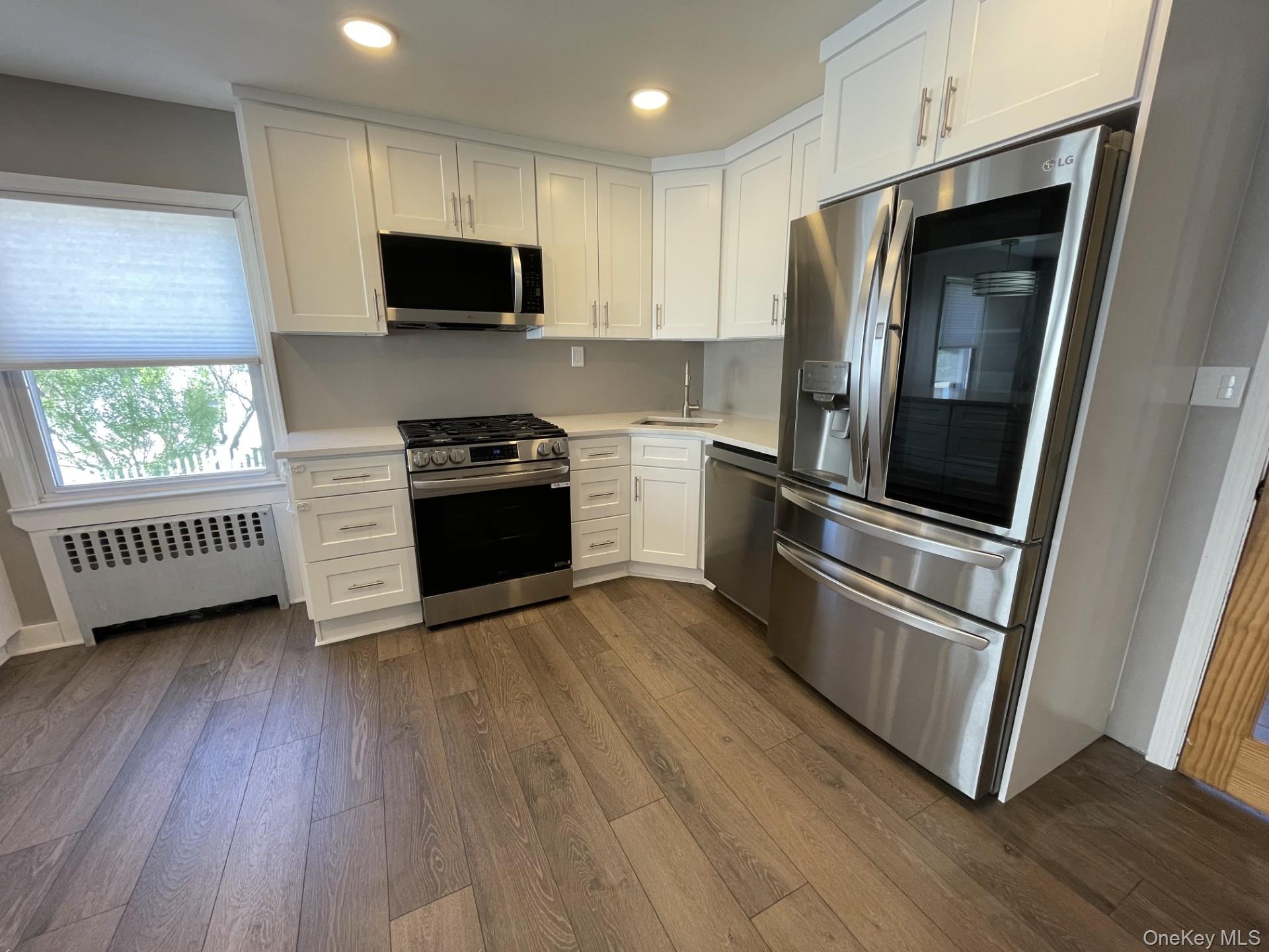 41 Ostend Road Island Park, NY 11558 - Photo 4 of 12