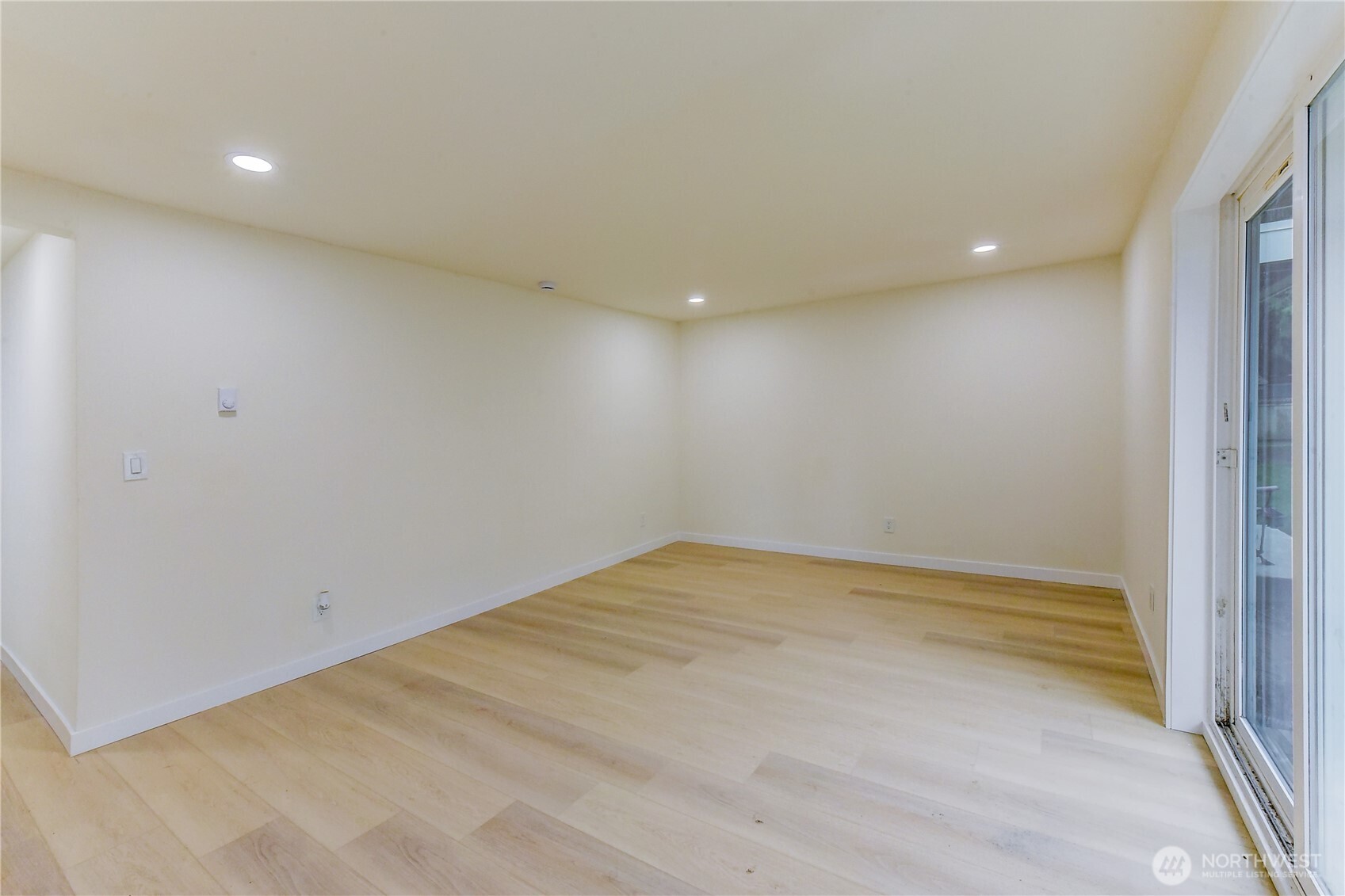 1601 Maple Lane, Unit B5 Kent, WA 98030 - Photo 4 of 22