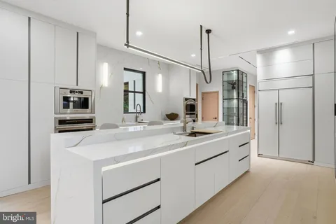 $5,295,000 | 1124 Savile Lane, McLean, VA 22101