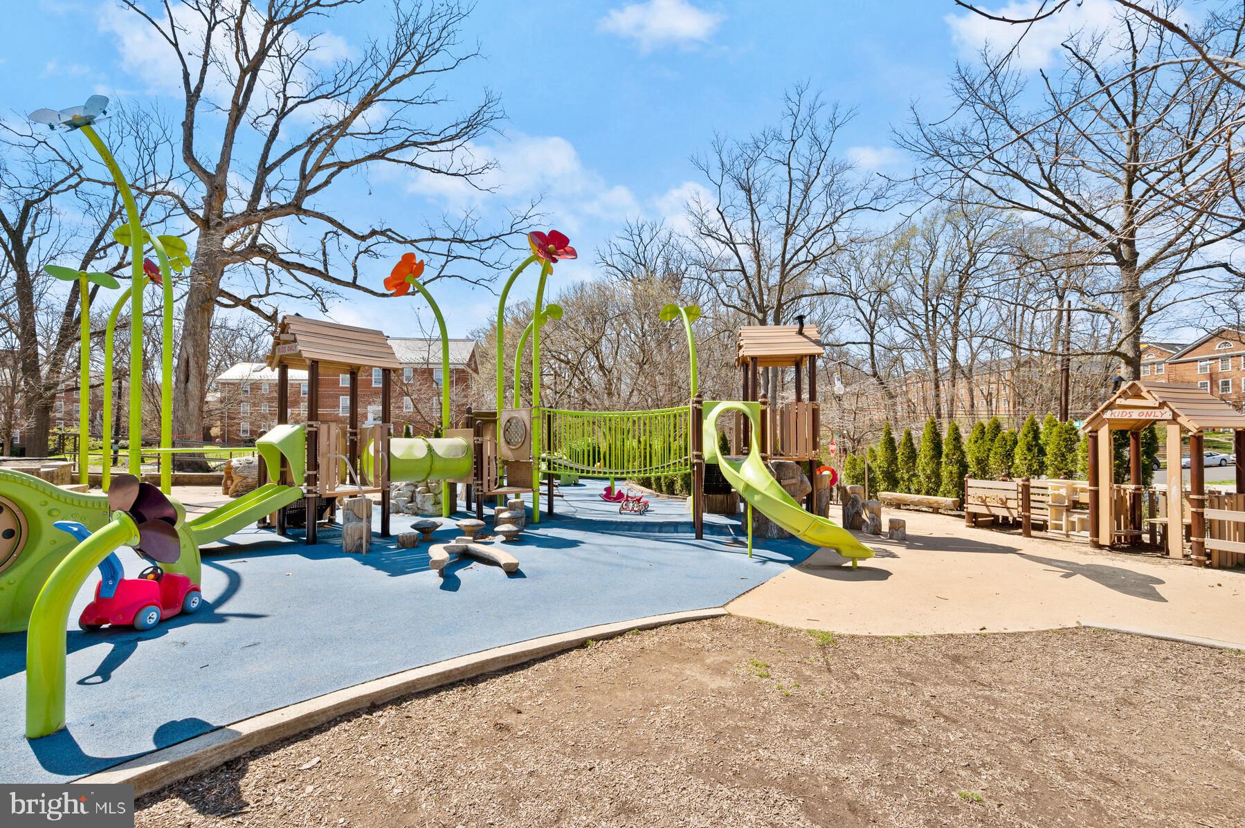 3520 39th Street Northwest, Unit B656 Washington, DC 20016 - Photo 35 of 42 Neward Street Playground