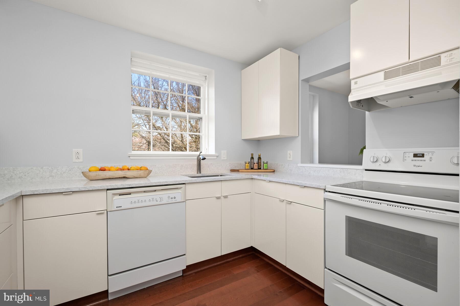 3520 39th Street Northwest, Unit B656 Washington, DC 20016 - Photo 9 of 42