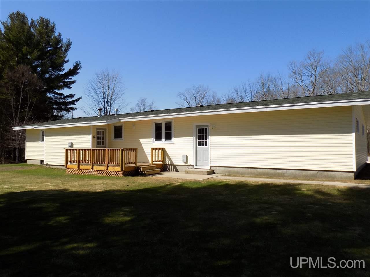 1464 Beckman Road Manistique, MI 49854 - Photo 6 of 30