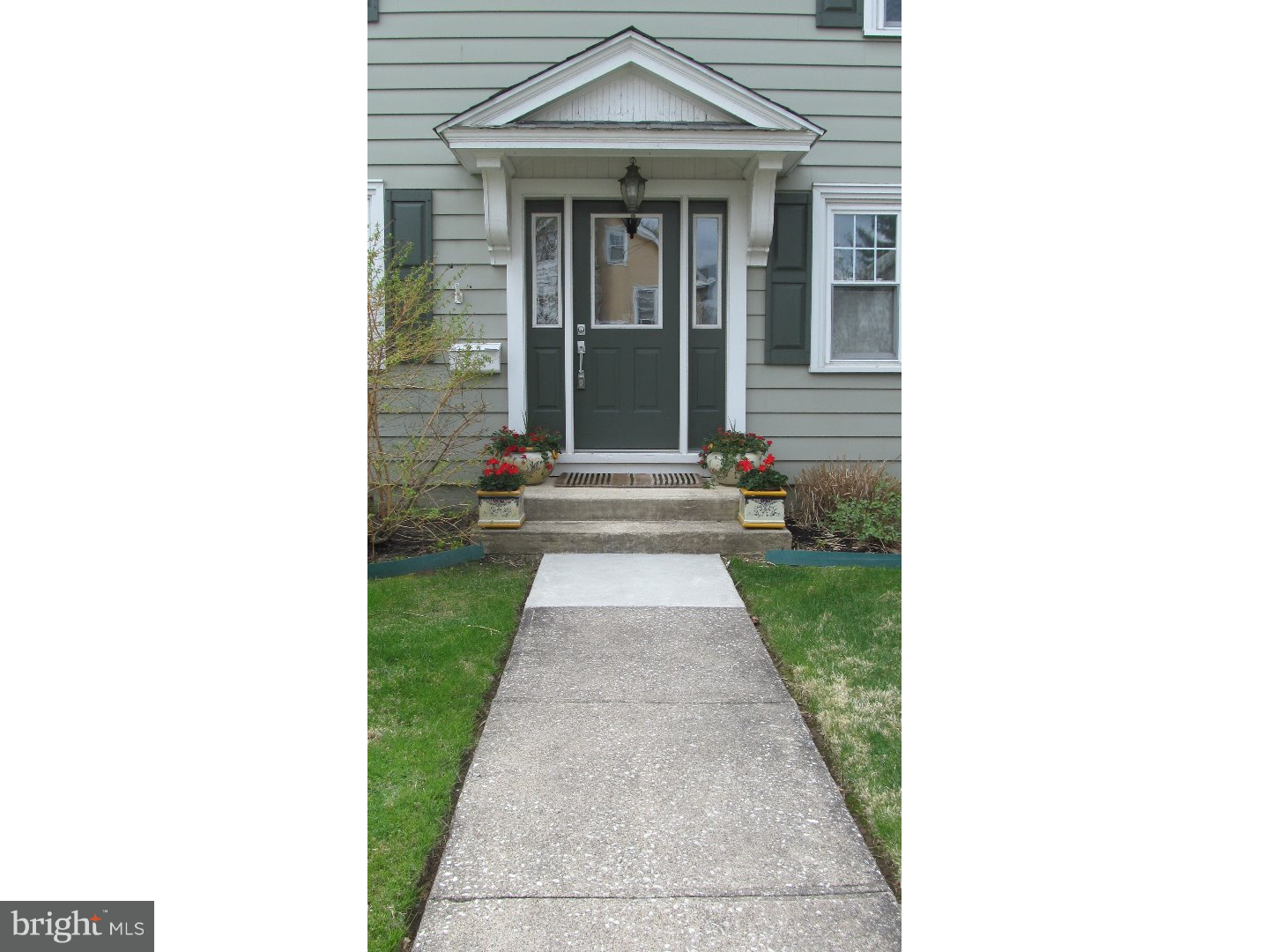 323 Kathmere Road Havertown, PA 19083 - Photo 3 of 24