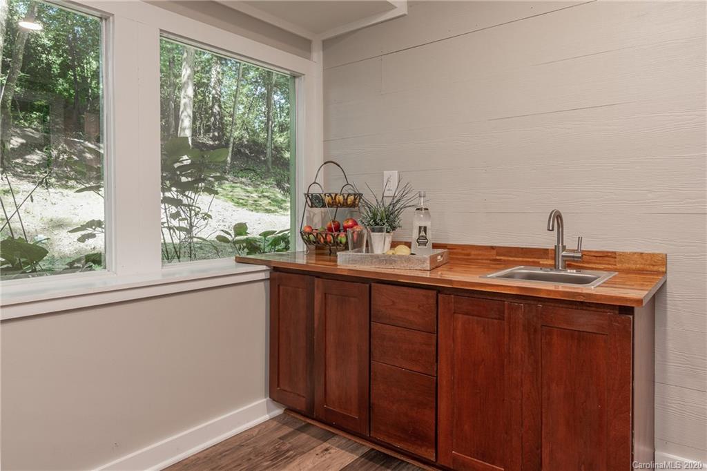 159 Livingston Road Fletcher, NC 28732 - Photo 29 of 48 Gallery Image 29