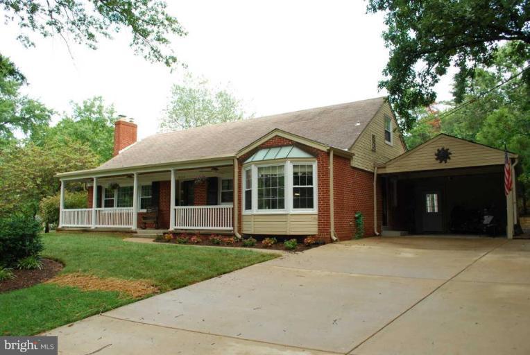 8719 Waterford Road Alexandria, VA 22308 - Photo 1 of 24 Exterior (Main)