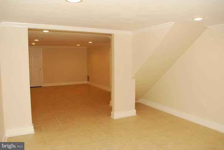 8719 Waterford Road Alexandria, VA 22308 - Photo 19 of 24 Recreation Room