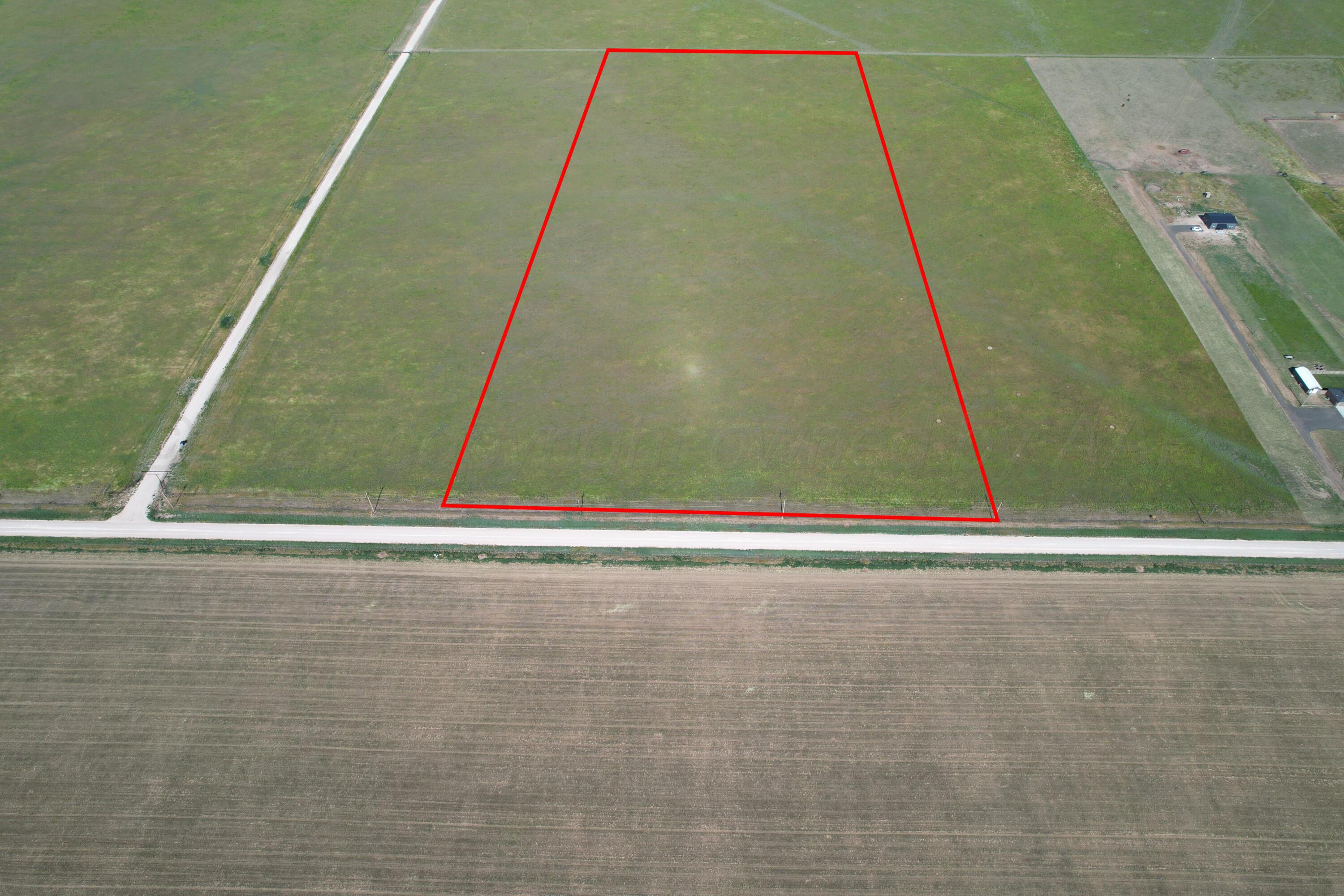 Bushland Road Amarillo, TX 79119 - Photo 3 of 3 a view of a bathtub