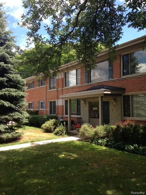 964 North Adams Road Birmingham, MI 48009 - Photo 2 of 9