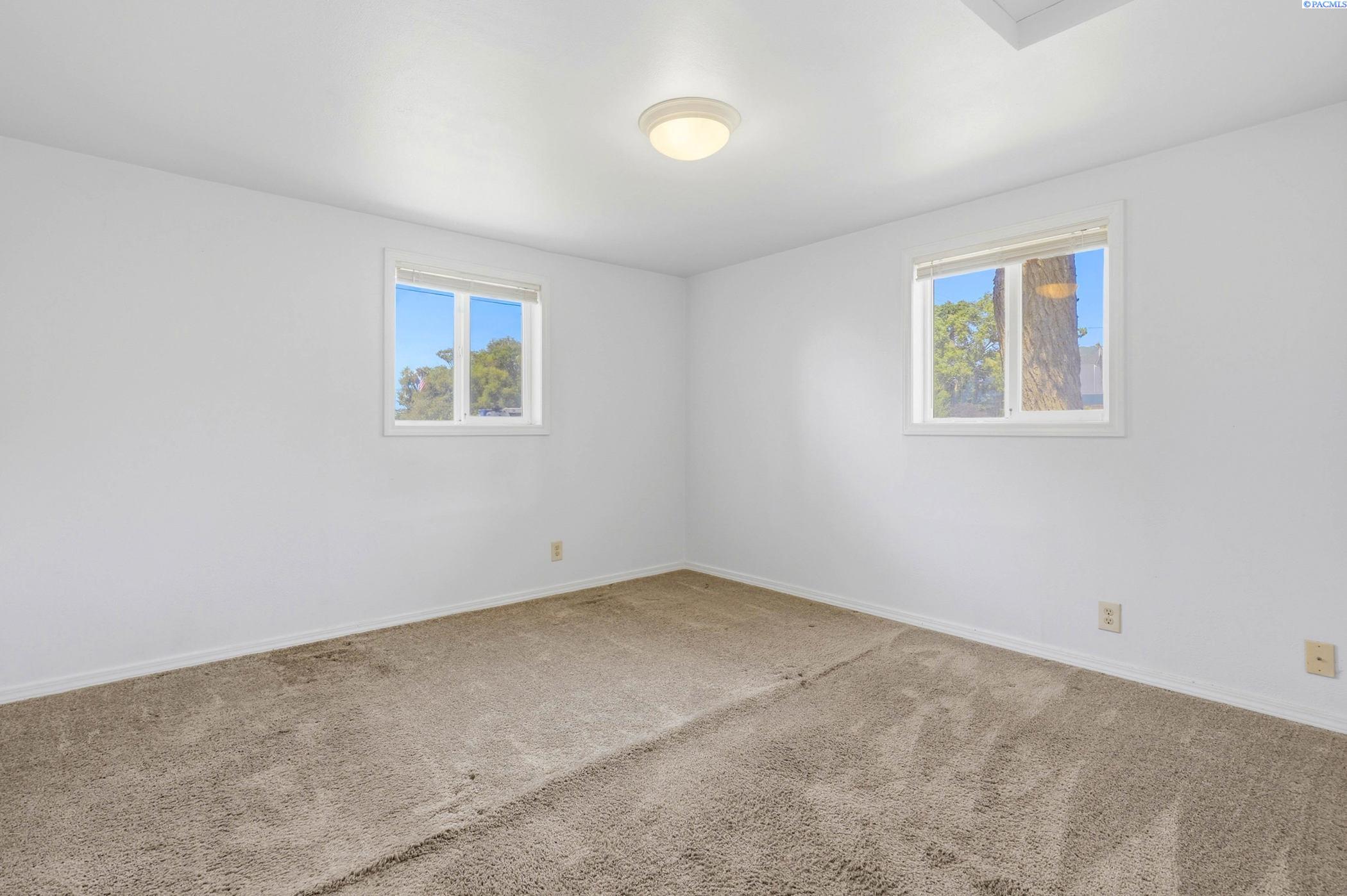 201005 East Bowles Road Kennewick, WA 99337 - Photo 16 of 44 Gallery Image 16