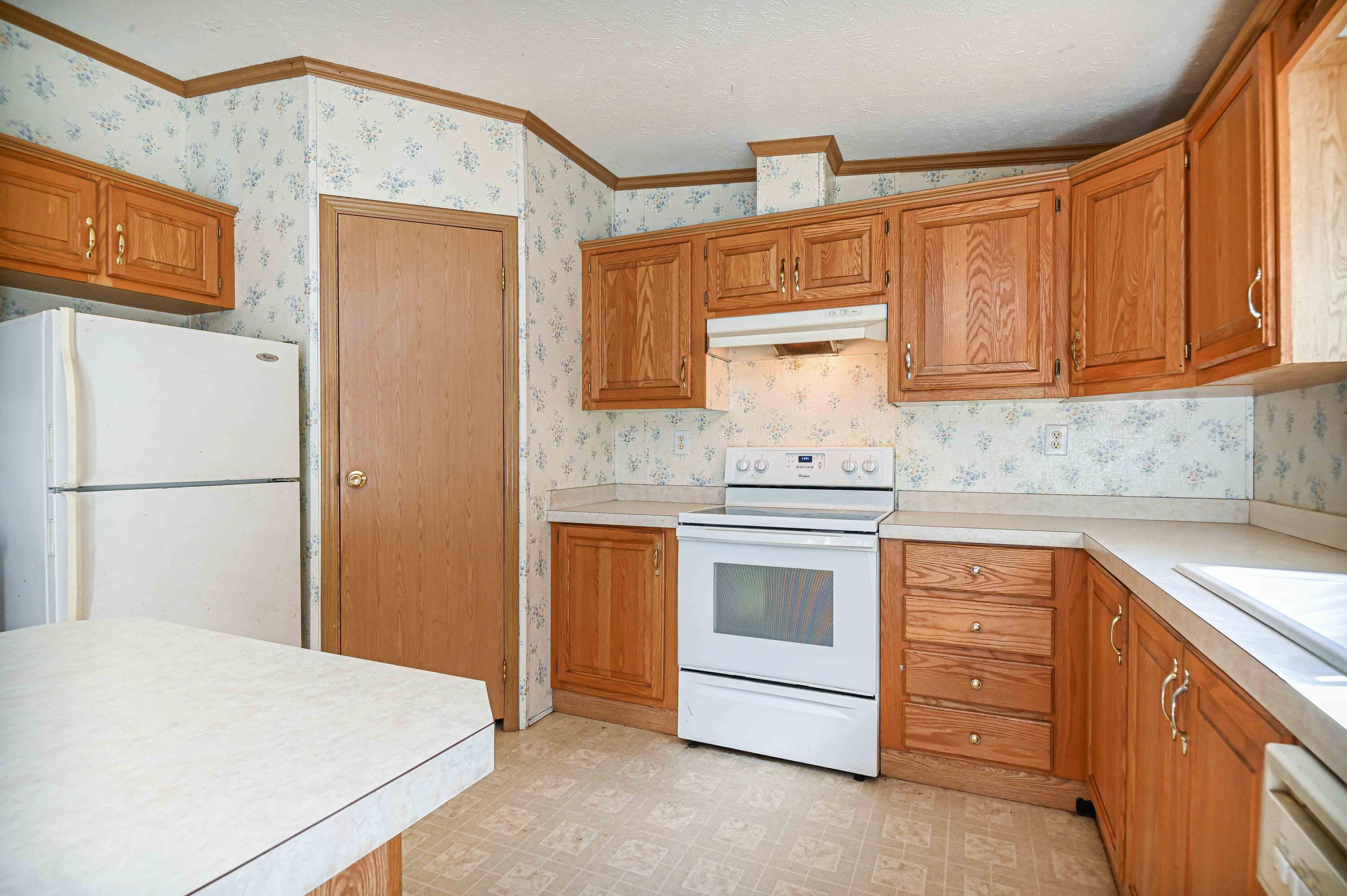 44 Rogers Road York, ME 03909 - Photo 7 of 28 DSC_2978